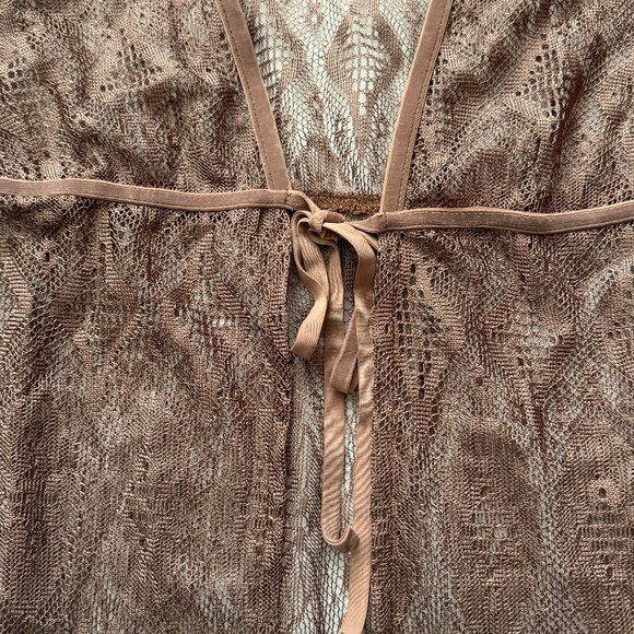 Venezia Women's Vintage Y2K Brown Lace Fringe Top - Picture 4 of 9